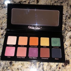 🔥5/$50🔥 Violet Voss ESSENTIALS Eyeshadow Palette